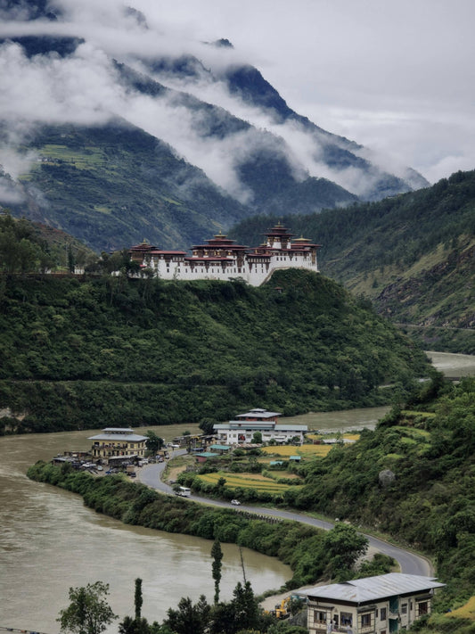 Weaving Prayer Retreat in Bhutan - Earth Wisdom Collection