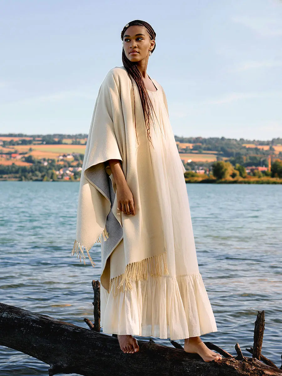 Himalayan Poncho El Camino Earth Wisdom Collection Poncho