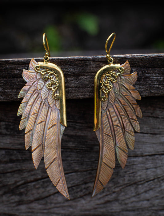 Peaceful Wings Large Mabe Shell - Earth Wisdom Collection